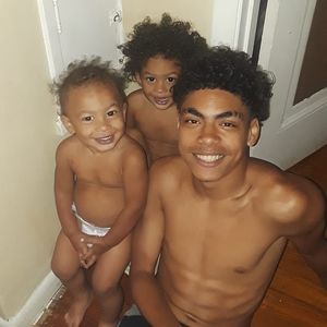 Meet your Posher, Amaru